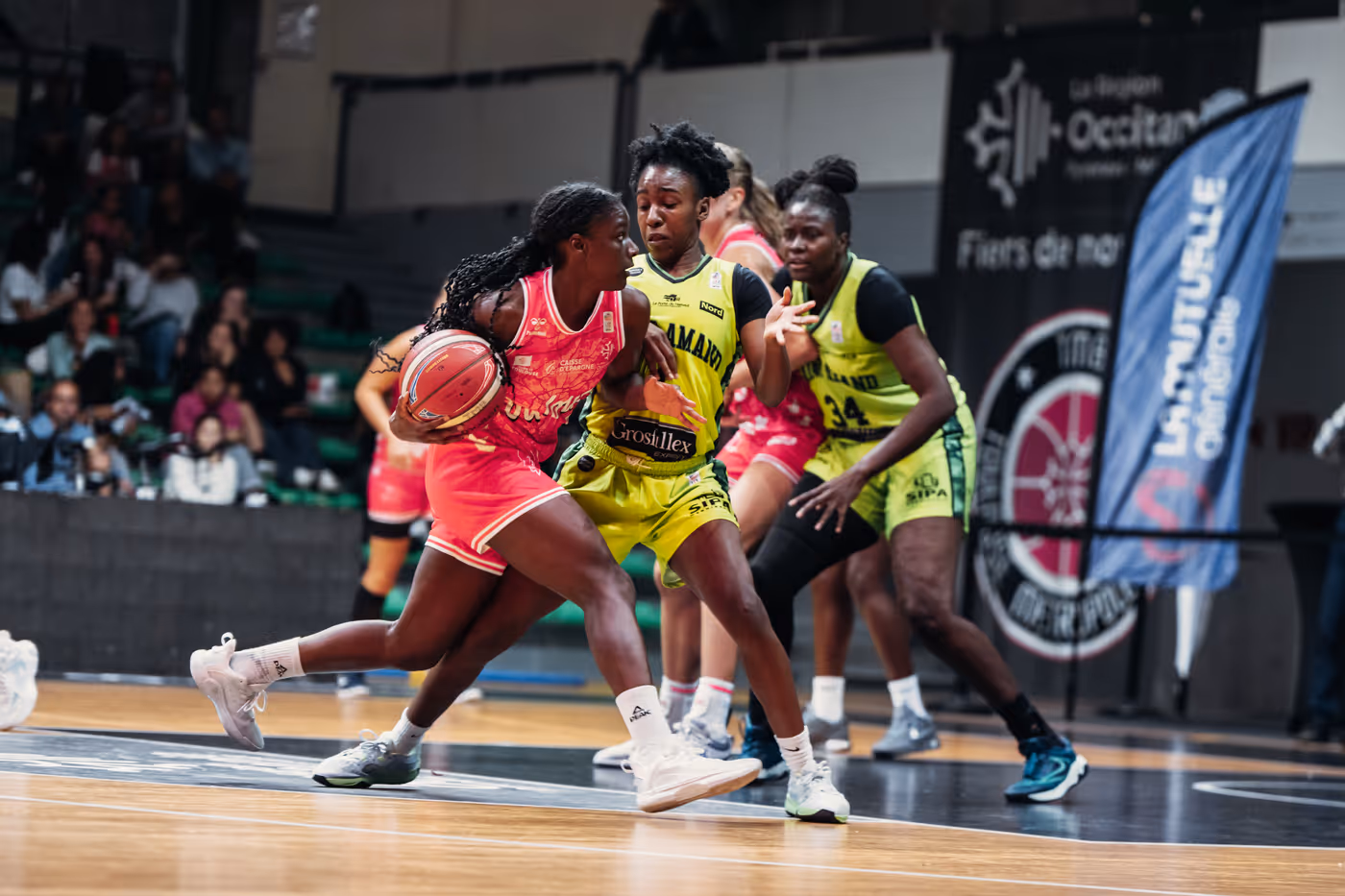 J1 Tmb Stam Lafabriquevisuelle 63