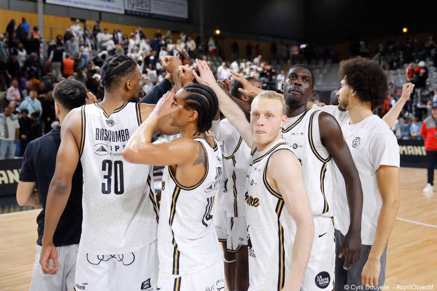 N M1 P2j8 Stb Tours Cyril Douyere (100)