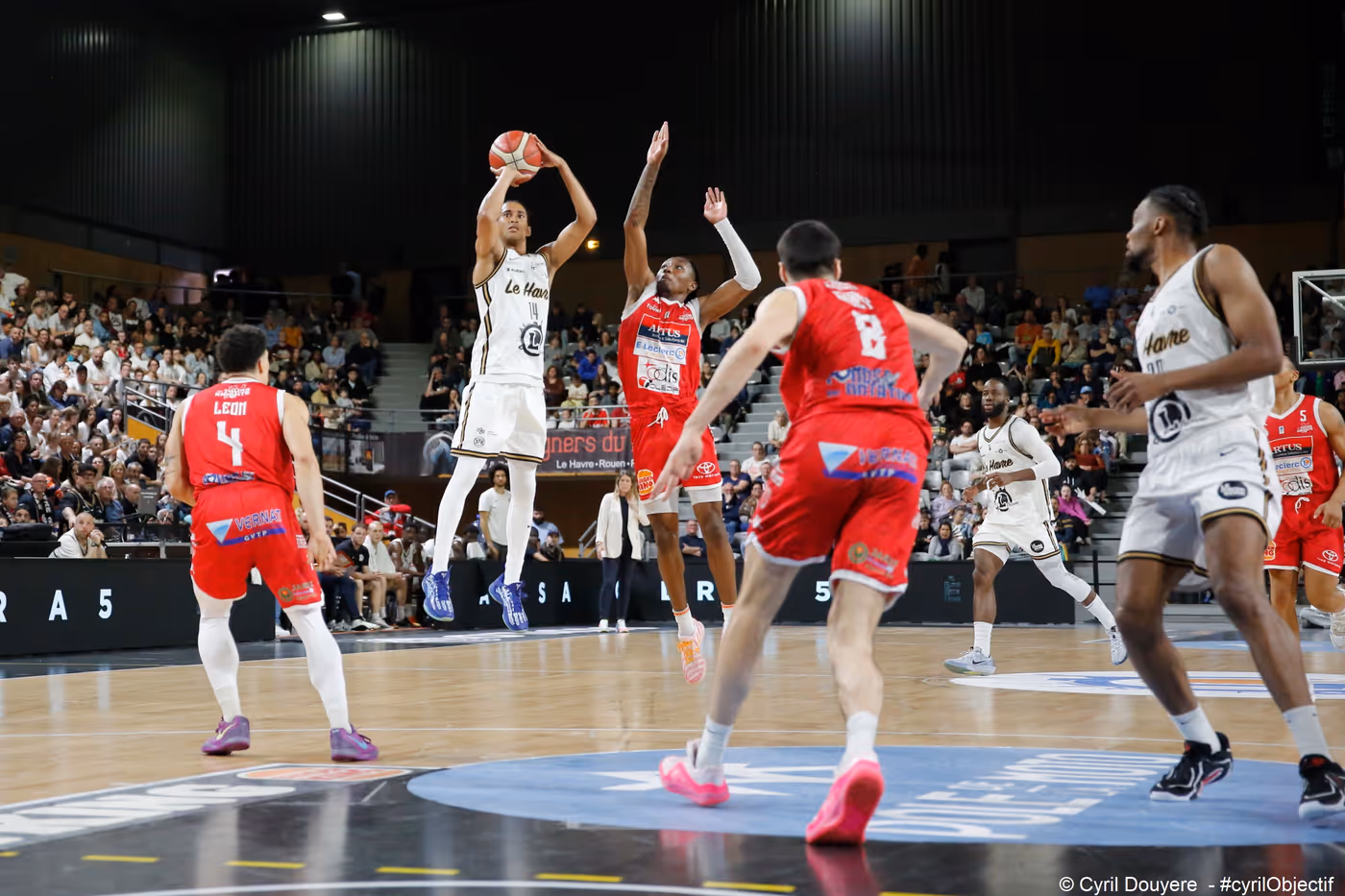 N M1 P2j8 Stb Tours Cyril Douyere (75)