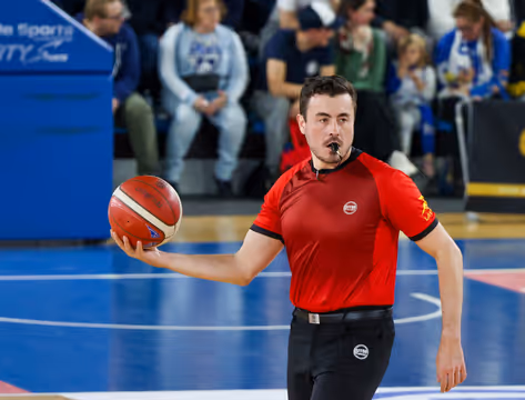 Hugo JOURNOUD désigné arbitre de la saison en Nationale Masculine 1