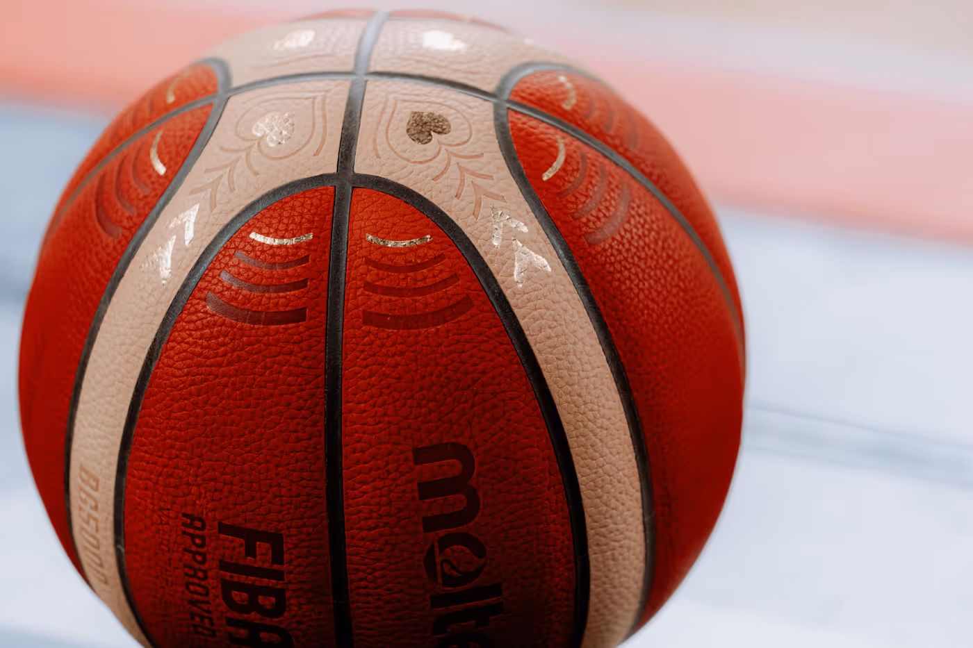Approfondir vos connaissances et consulter le règlement de jeu officiel de Basket-Ball