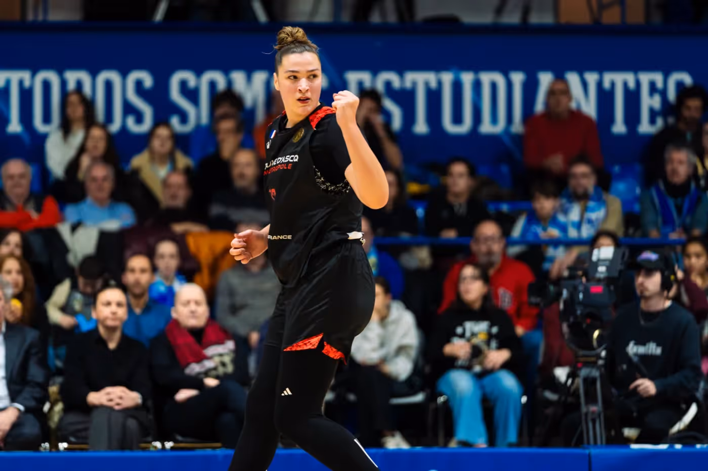 Row10gqjvoeanvmasnw6