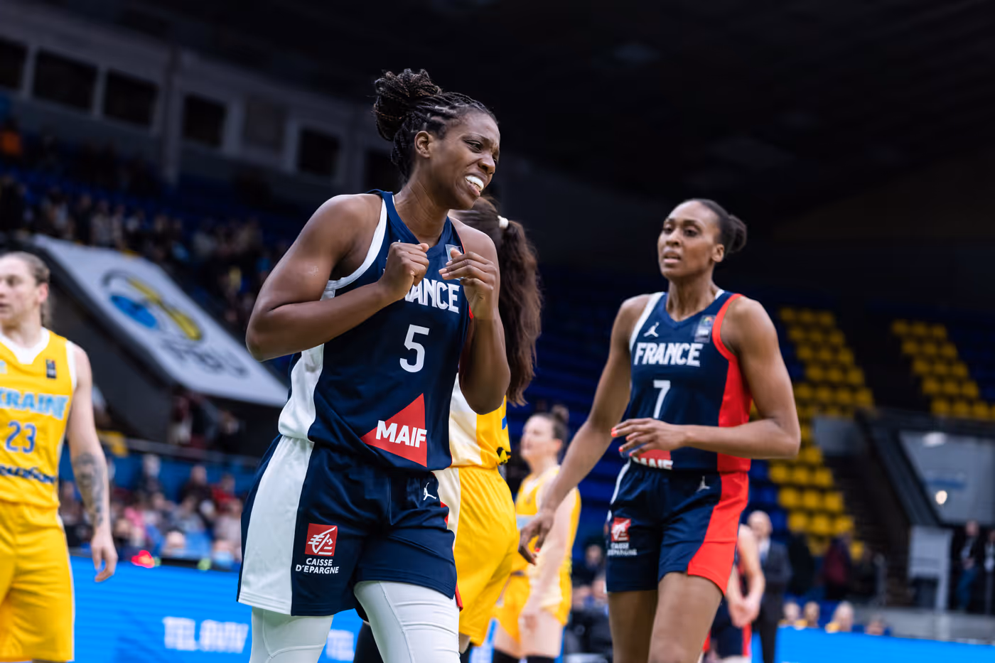 111121 Match 12 0.jpg