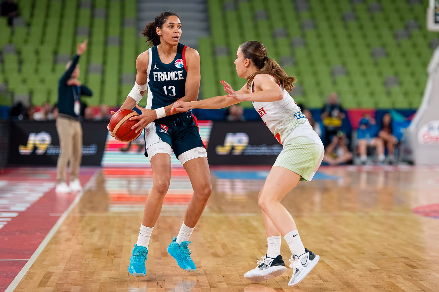 Eurobasket F 2023 Match 3 Place Fra Hun Janelle Salaun